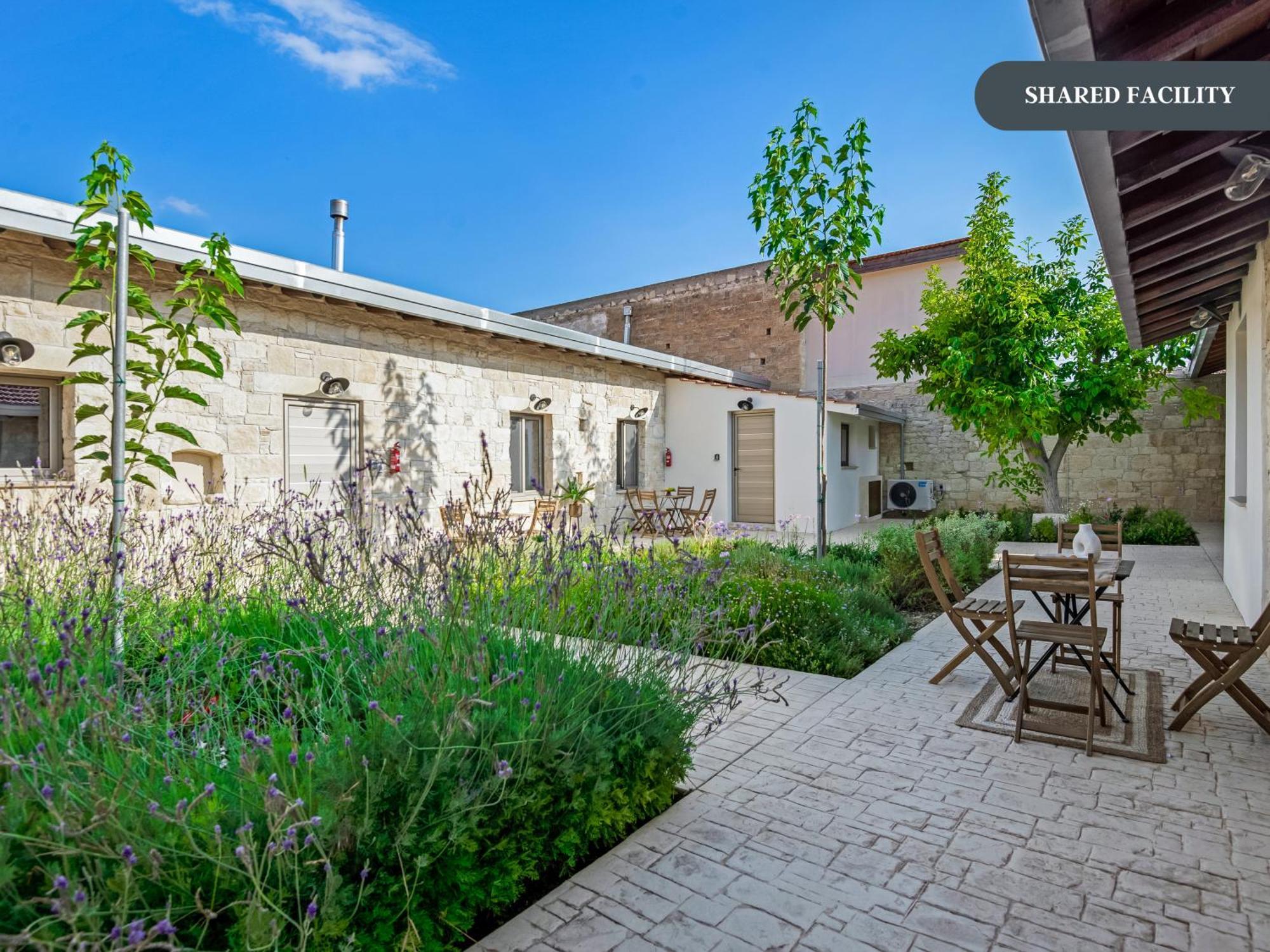 Sanders Andre Marie Apartment Vasa Kilaniou Exterior foto